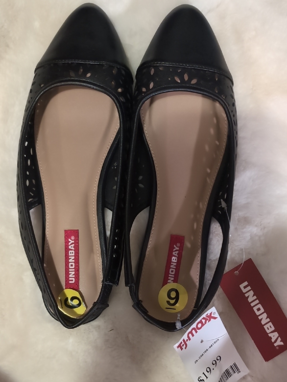 UNIONBAY Black Cutout Pointed Toe Slingback Flats